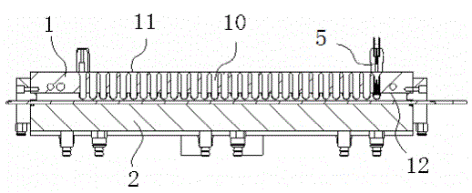 Apparatus for welding seals of medical sterilized cotton swabs and machine for filling liquid
