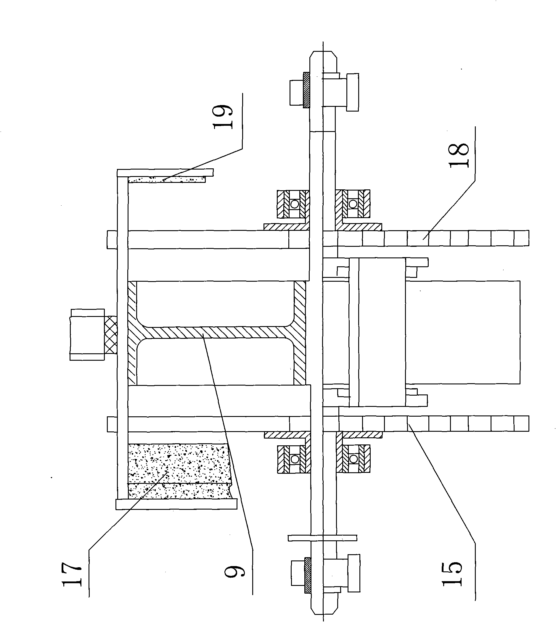 Wood round rod grinding forming machine and wood round rod machining method