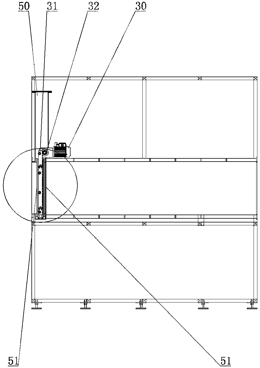 Automatic sealing door