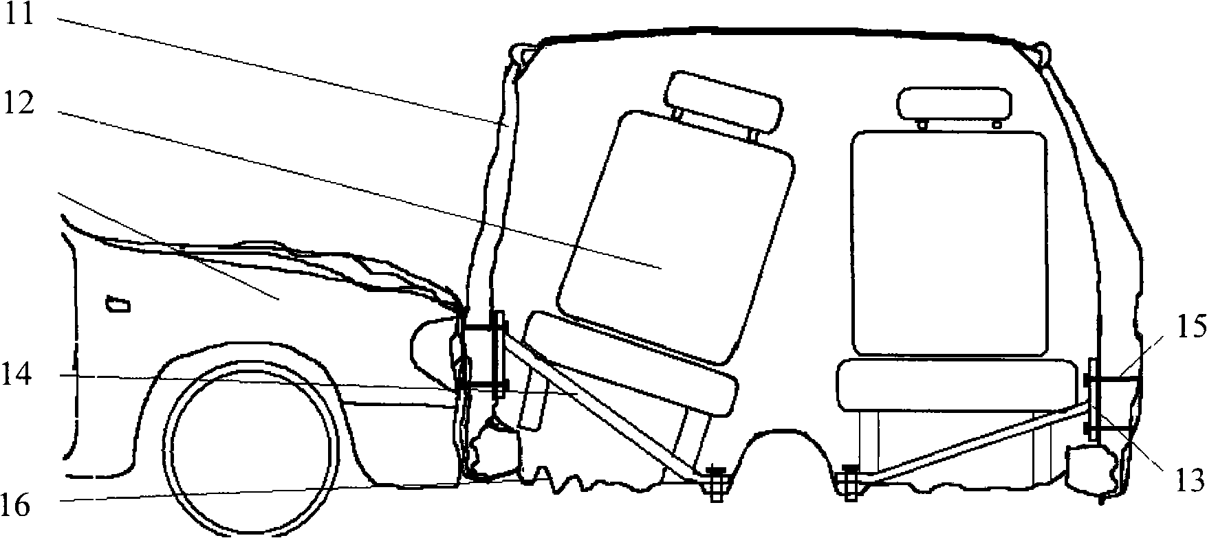 Passenger car edge blow seat tilting device and passenger car with the tilting device