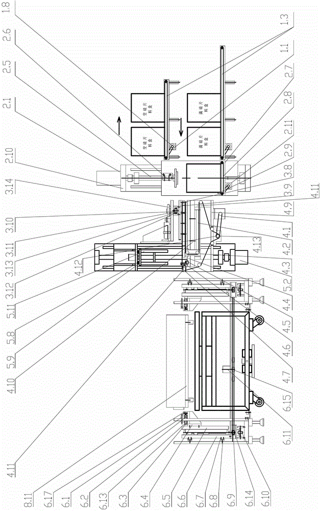 Silicon wafer automatic feeding and discharging device for plasma enhanced chemical vapor deposition (PECVD) device