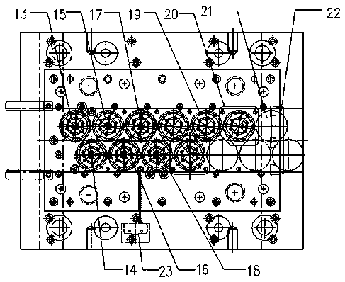 Continuous stepping device for screw plate of filter