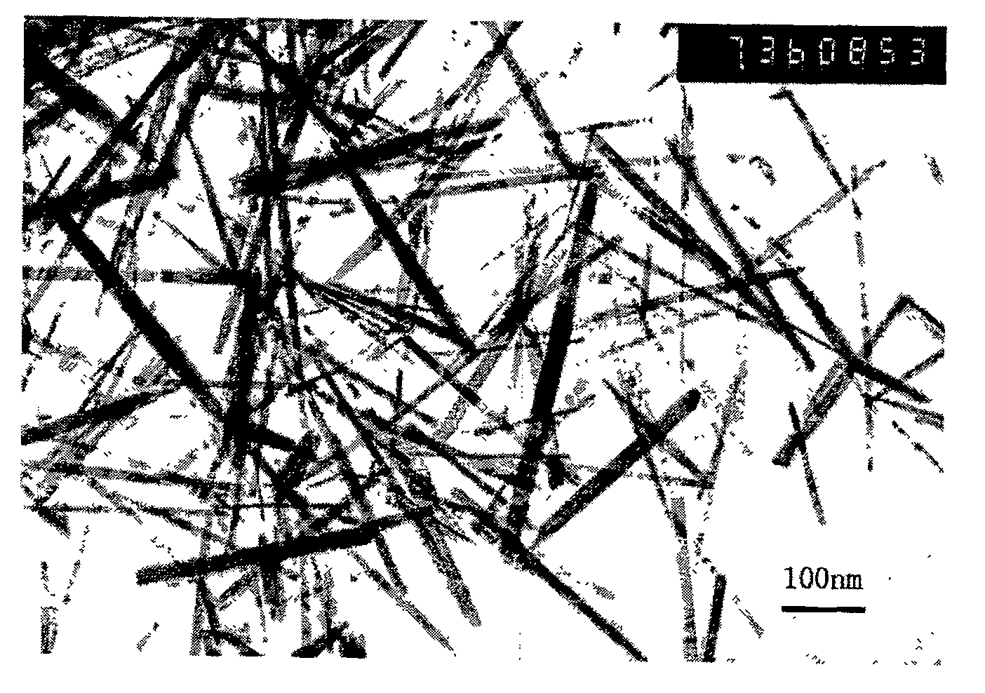 Low-temperature hydrothermal method for manufacturing zinc oxide nanocrystalline whisker