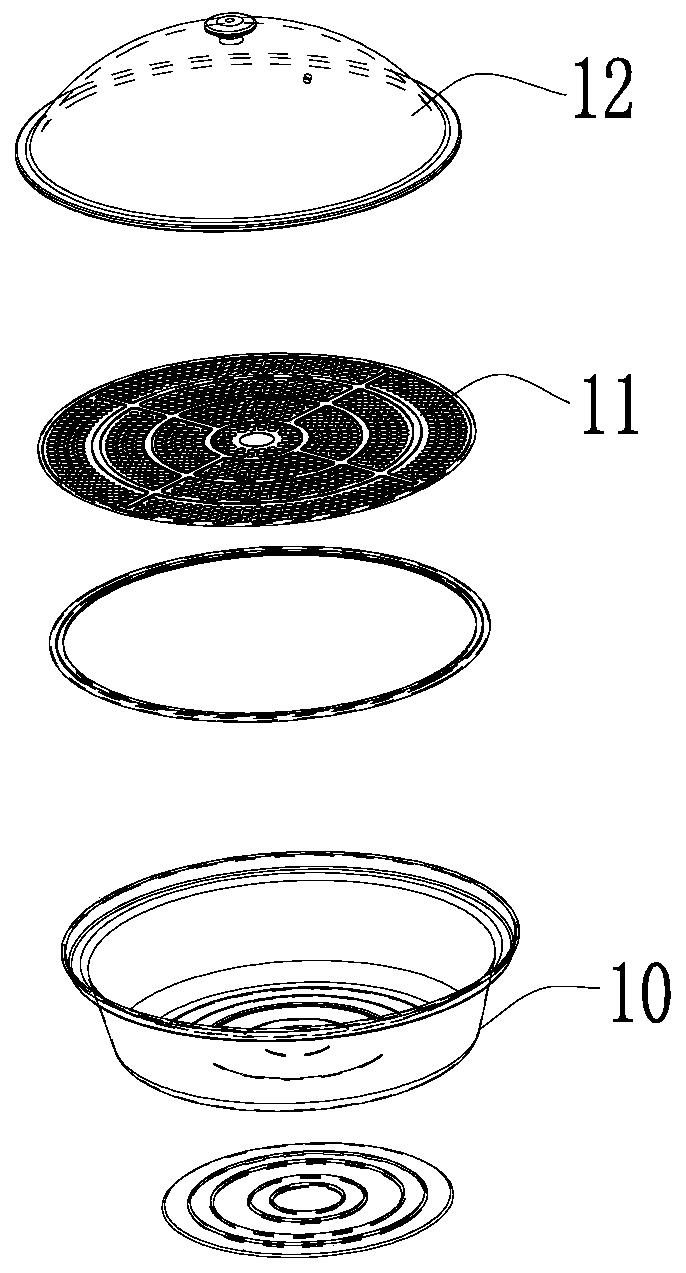 Steaming container and microwave heating system