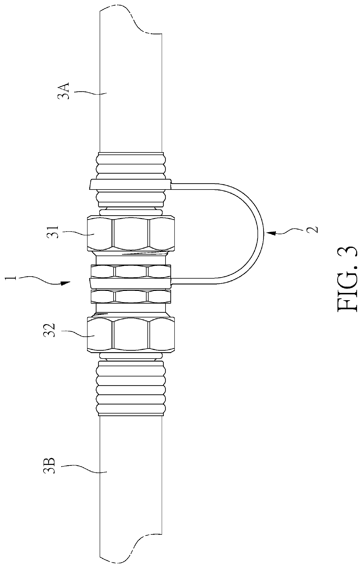 Adapter with two male threads