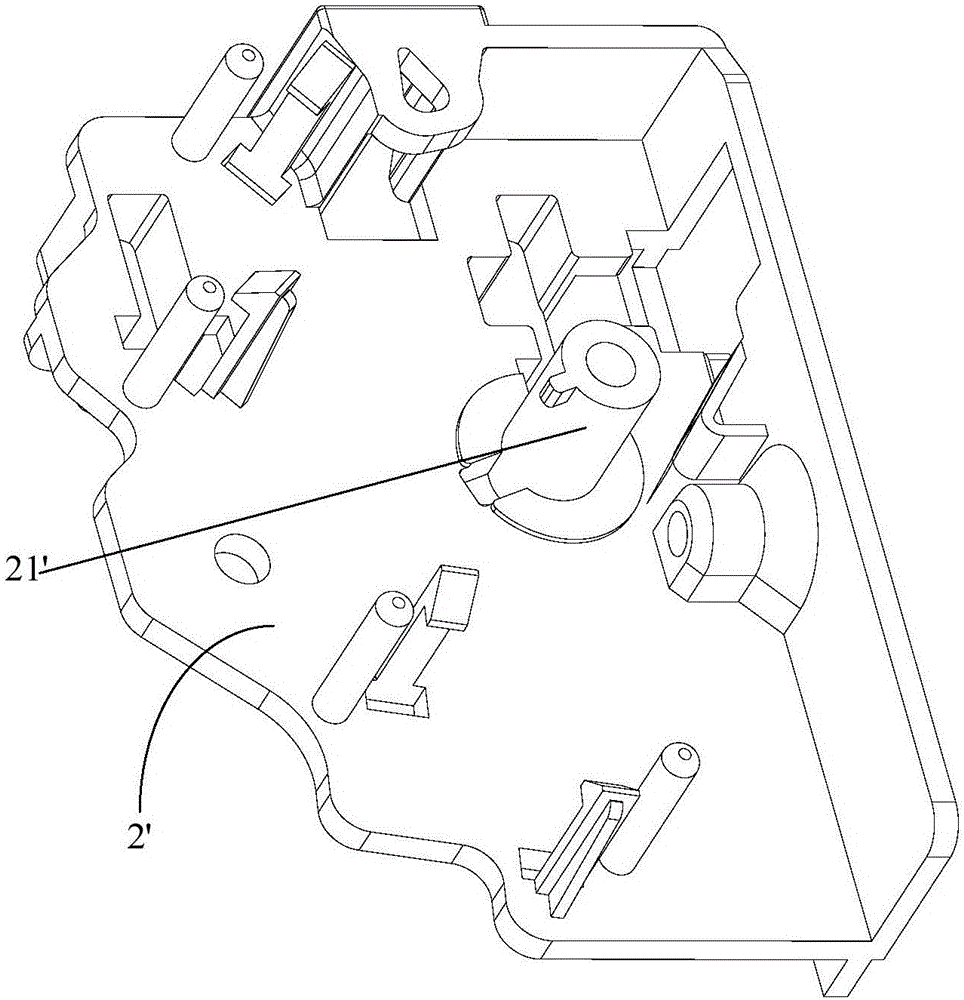 Interlocking assembly and cooking utensil