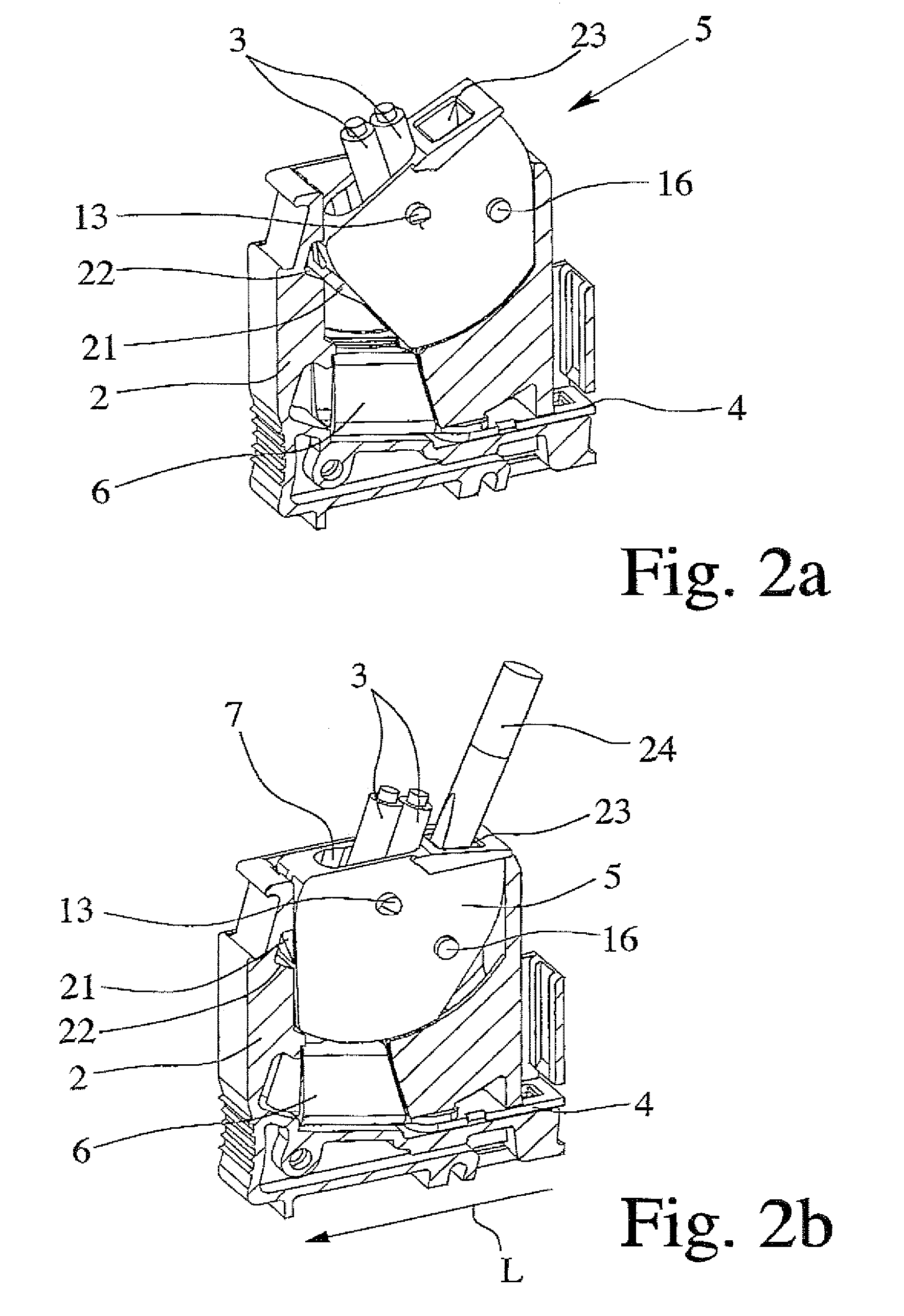 Electrical connecting device