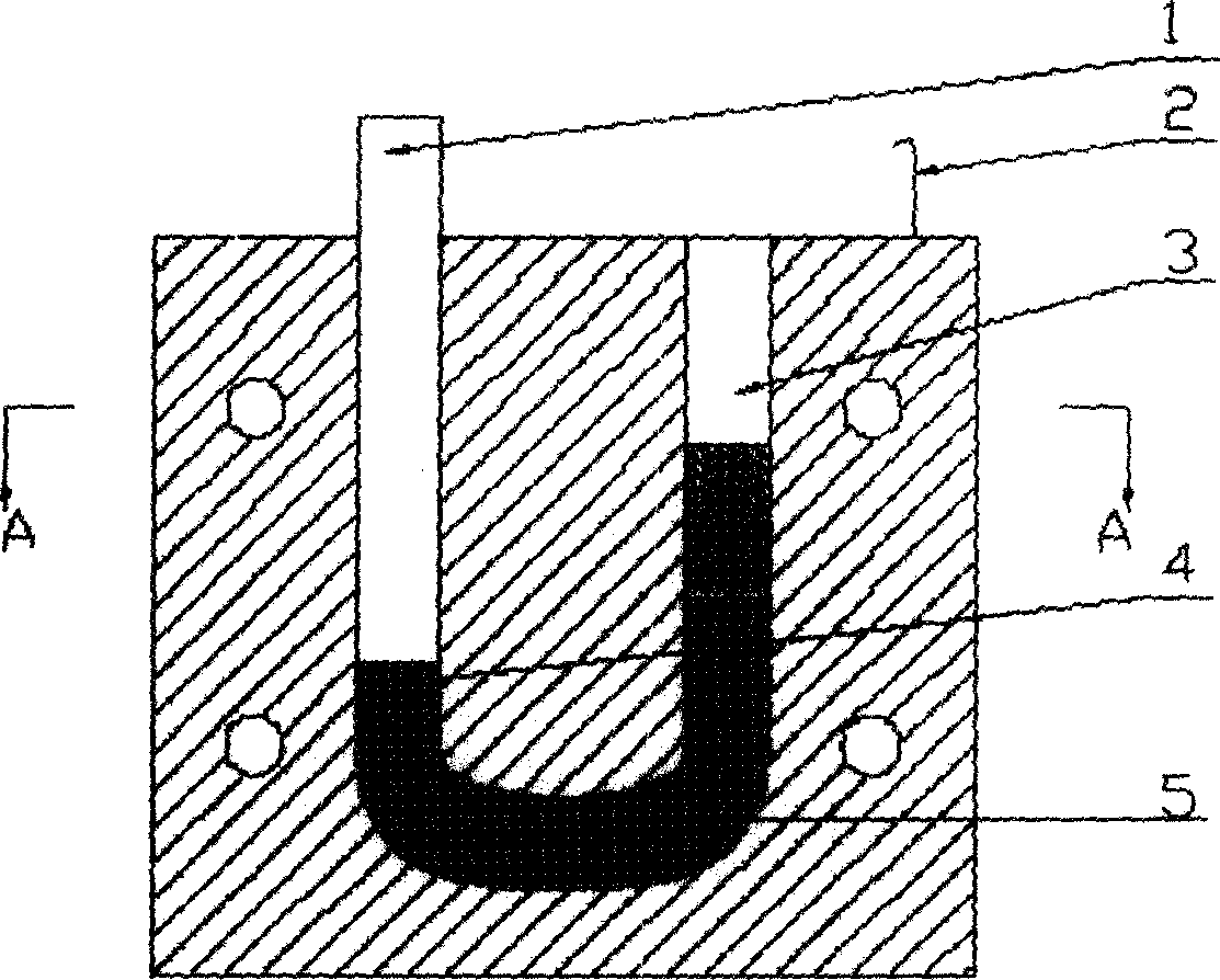 U-shape isochannel repeated extruding apparatus for preparing ultrafine crystal material