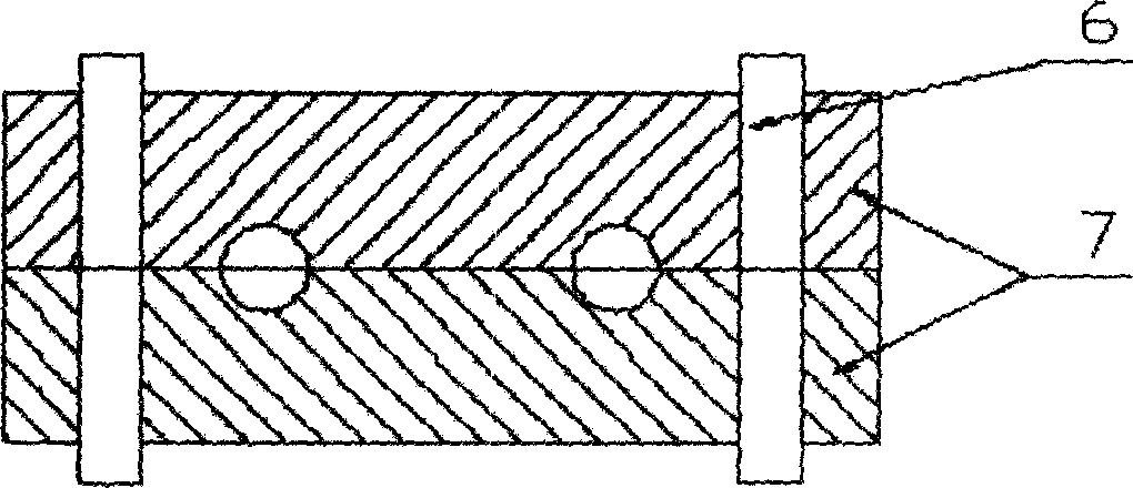 U-shape isochannel repeated extruding apparatus for preparing ultrafine crystal material