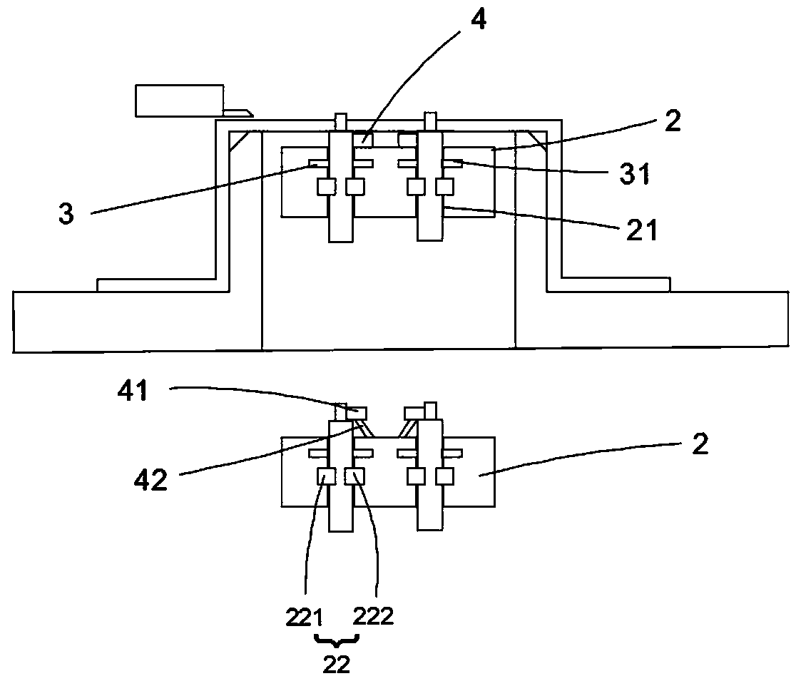 Feeding heating and auxiliary riveting method for riveted shaft