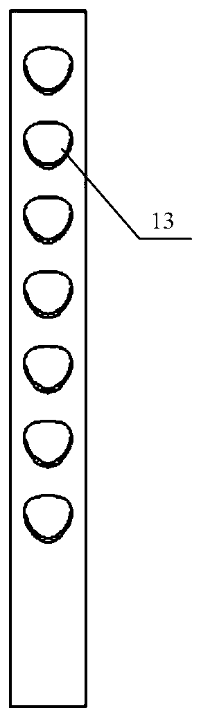 An inlet and outlet tube box for evenly distributing the flow in the tube of a tube heat exchanger