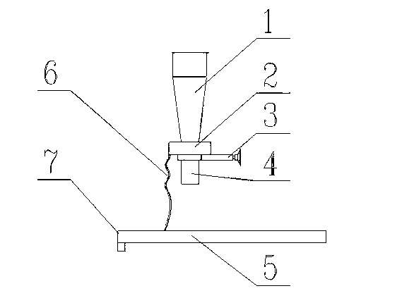 Sponge cadmium filtering and feeding device and sponge cadmium filtering and feeding method