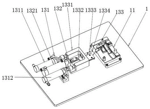 Semi-automatic assembling tool for automobile inward-opening wrench