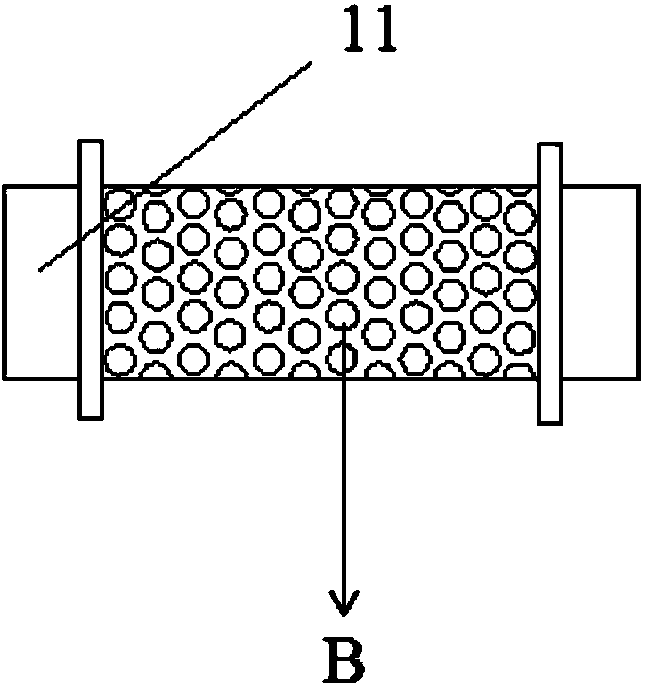 Improved roller separating device for separating injection product and material rod