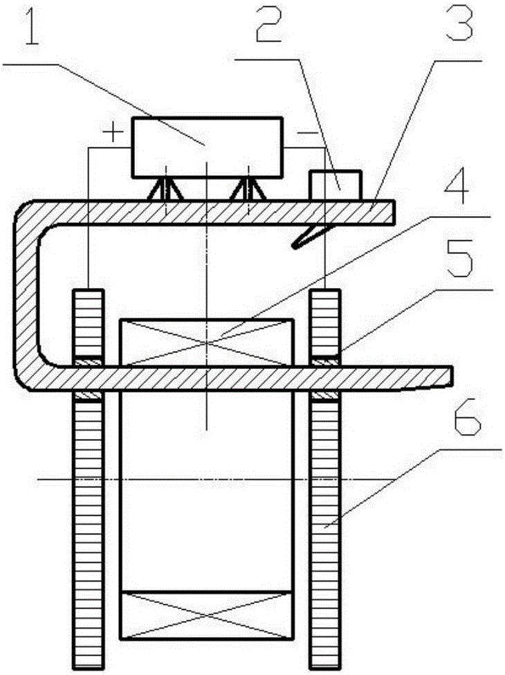 Device for realizing online ageing of hard wire rods by applying pulsed magnetic field and processing method