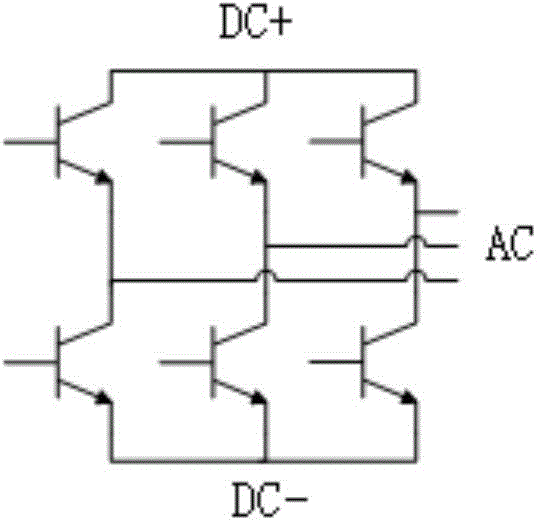 Feedforward voltage drop or surge compensation device based on wind and photoelectric complementation, and method