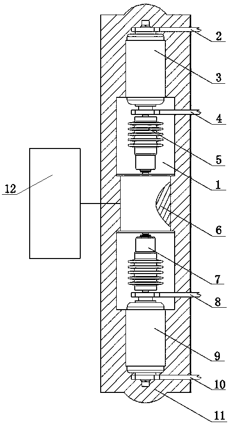 Fast dual power supply switching switch and switching control method