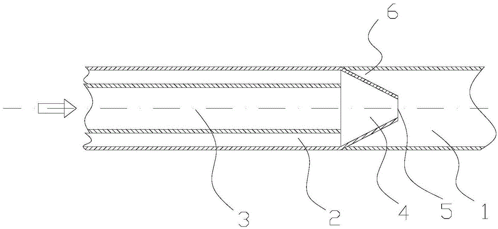 Intermediate-temperature-sensitized emulsion explosive and preparation method thereof