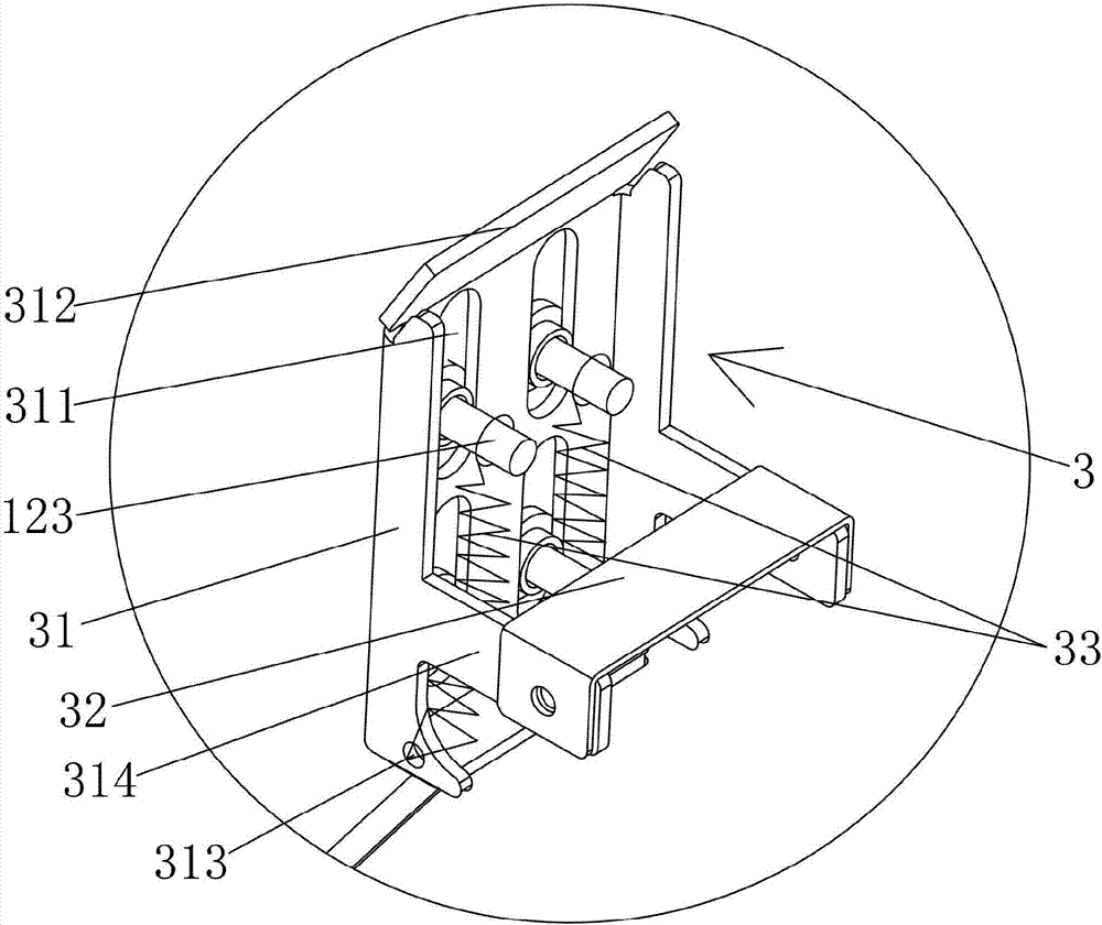 Automatic vending machine with anti-theft structure at fetching hole