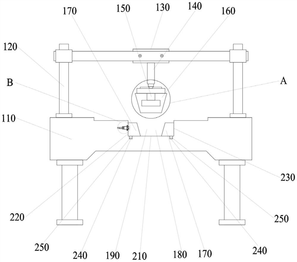 Bending machining device capable of adjusting bending angle