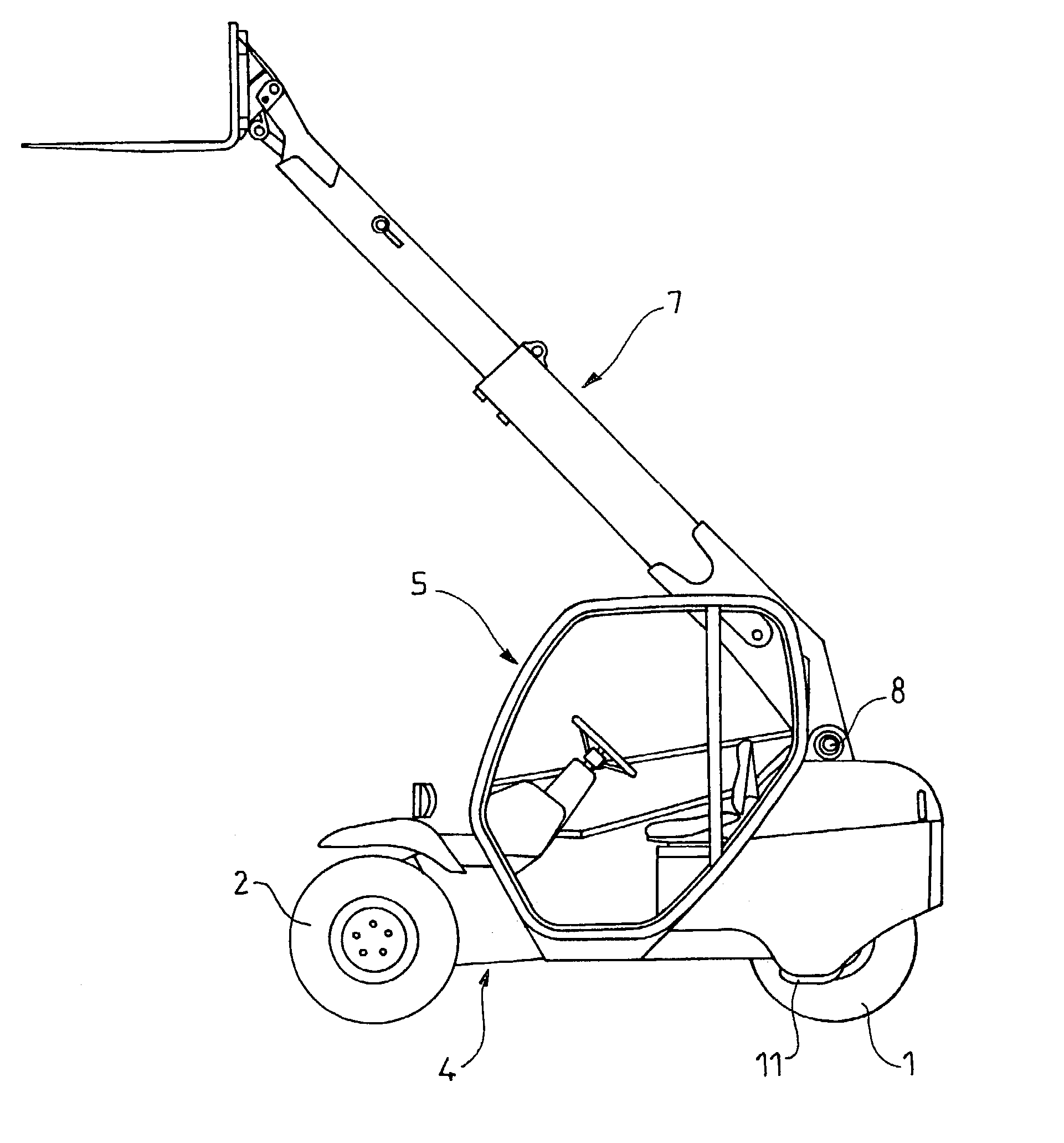 Lift truck with variable range with at least three wheels