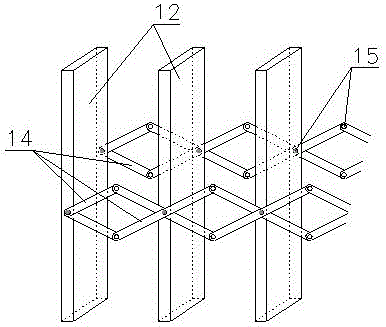 Curved-surface grid trash remover with adjustable grid bar intervals