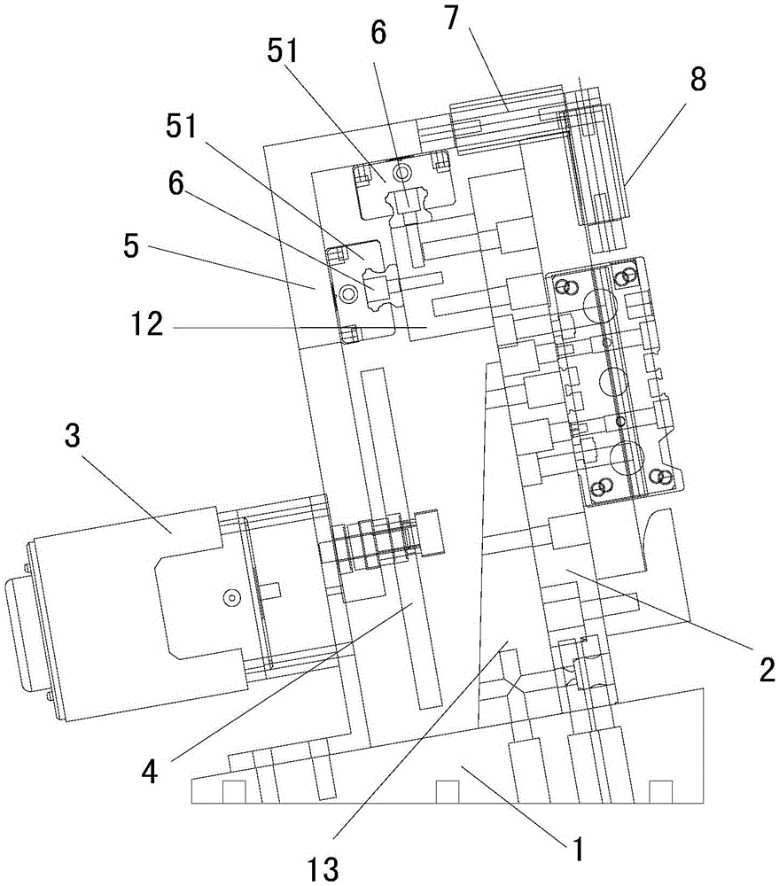 Corner labeling mechanism of labeling machine