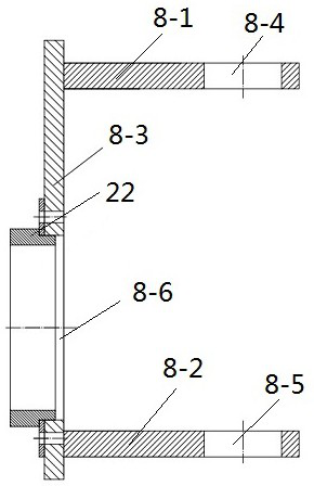 Trackless equipment central hinge structure with swinging function