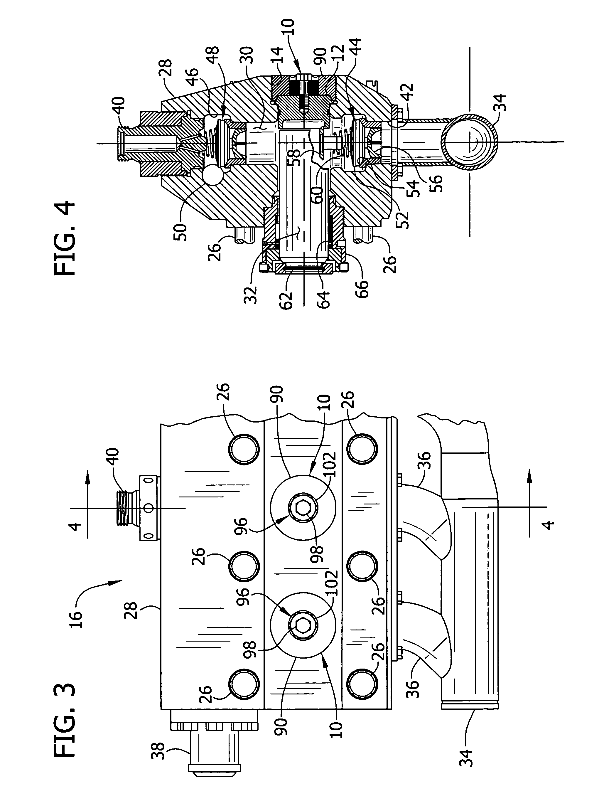 Self-tightening cover for pump