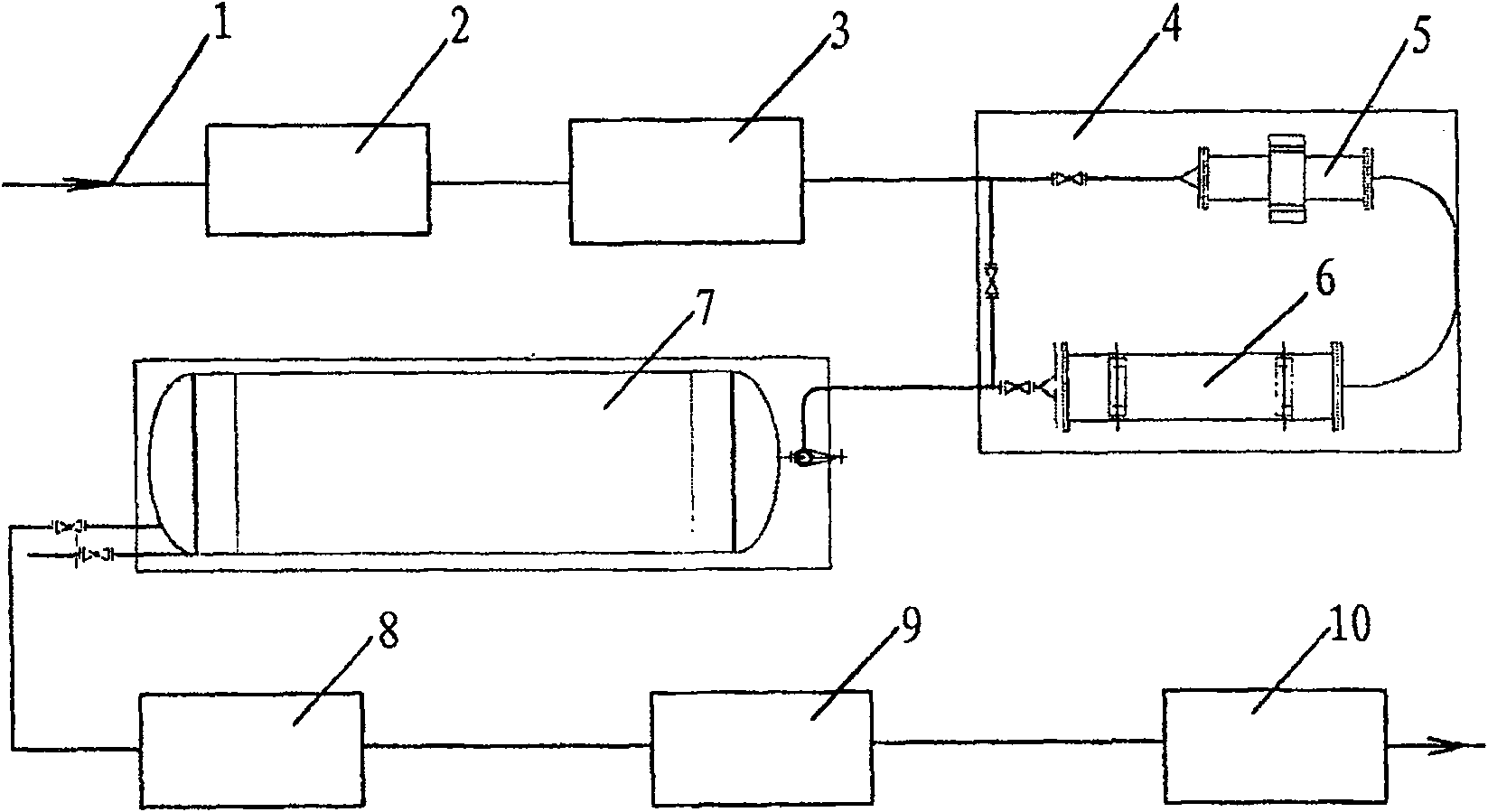 Oil field extraction liquid electromagnetic agglomerating pretreatment device