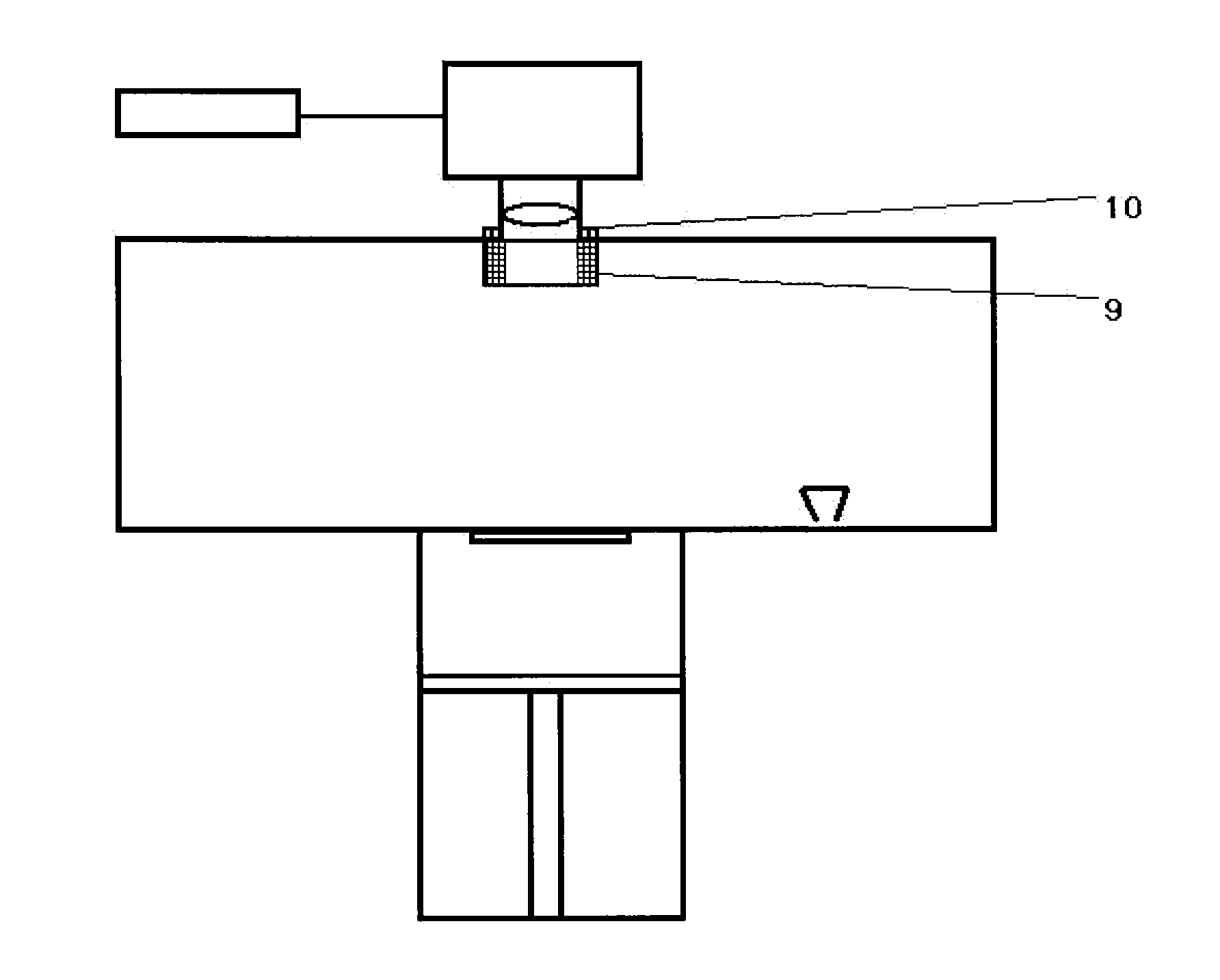 Apparatus for avoiding deposits on optical components in the laser sintering process