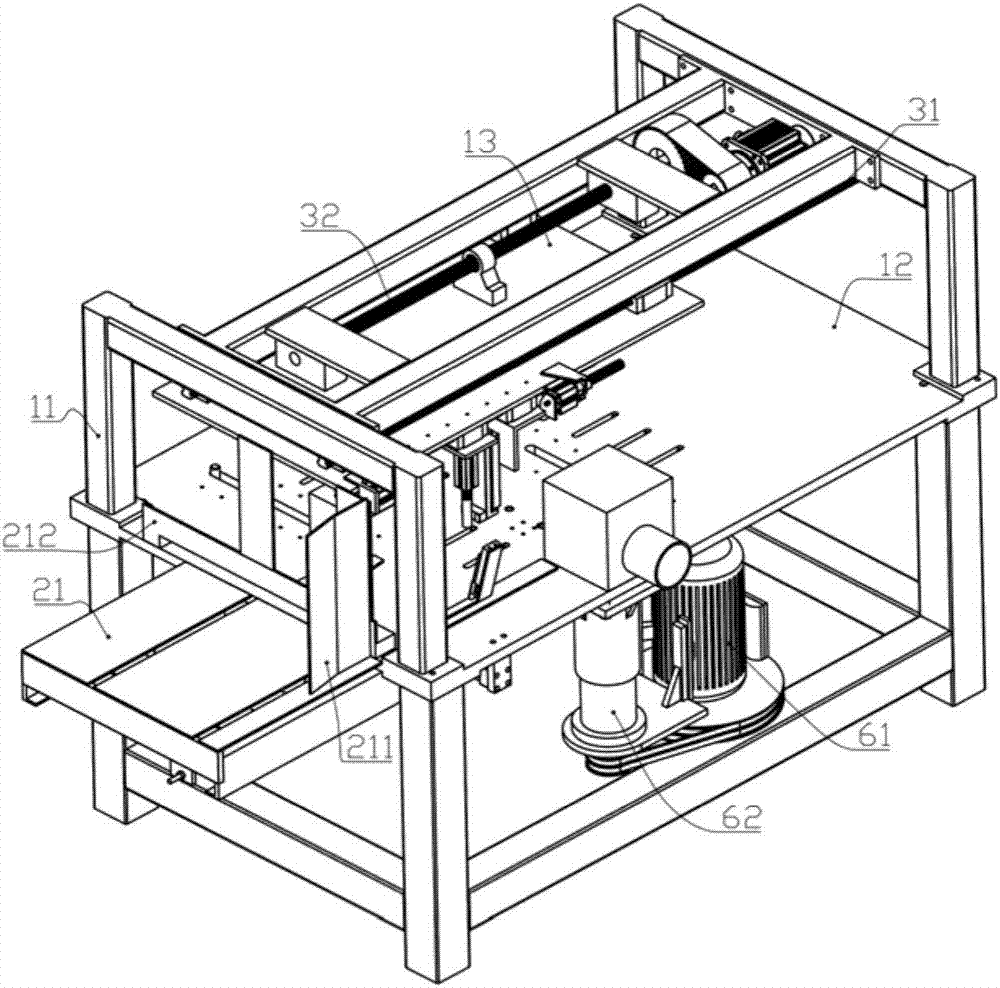 Clamping and conveying mechanism for processing cutting board