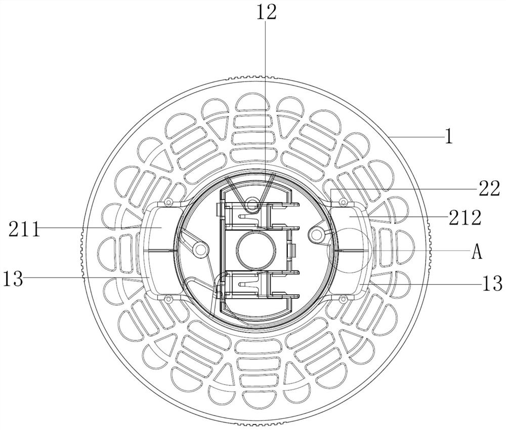 Winder with winding speed slowing mechanism