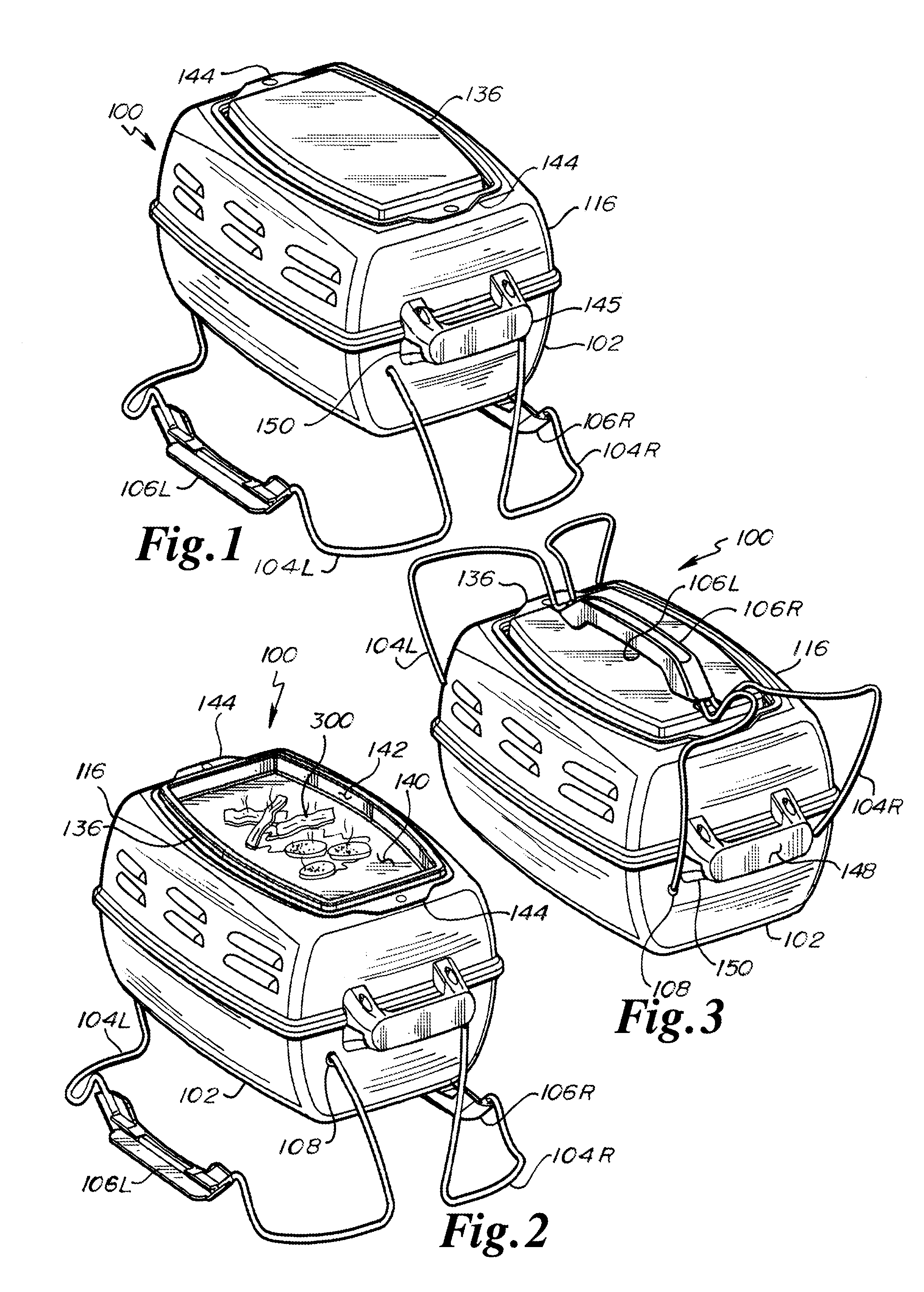 Outdoor grill with integrated griddle