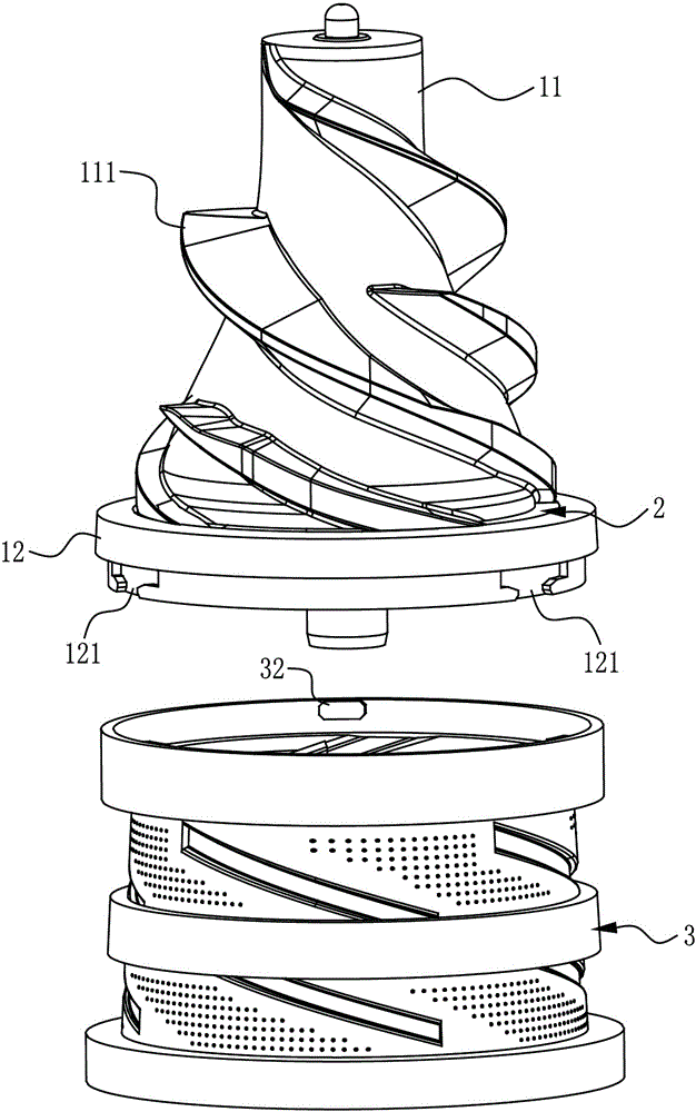 Juicer and juicing assembly thereof