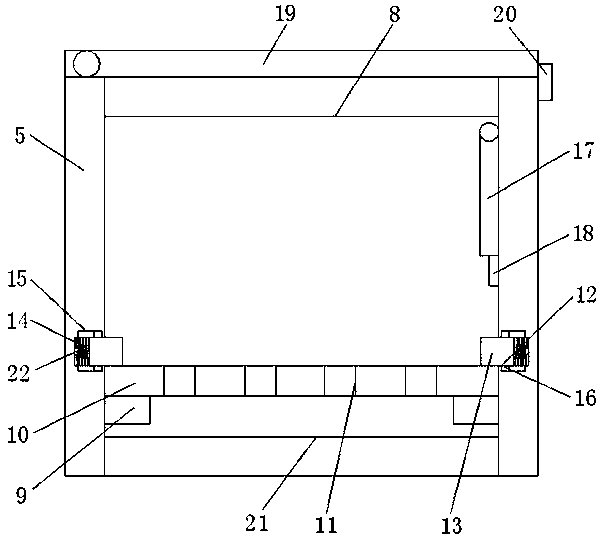 Marine fishing device with little fish filtering function