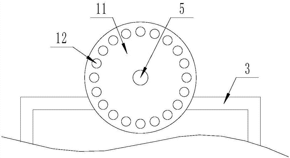 Fixing frame capable of facilitating maintenance of circuit board