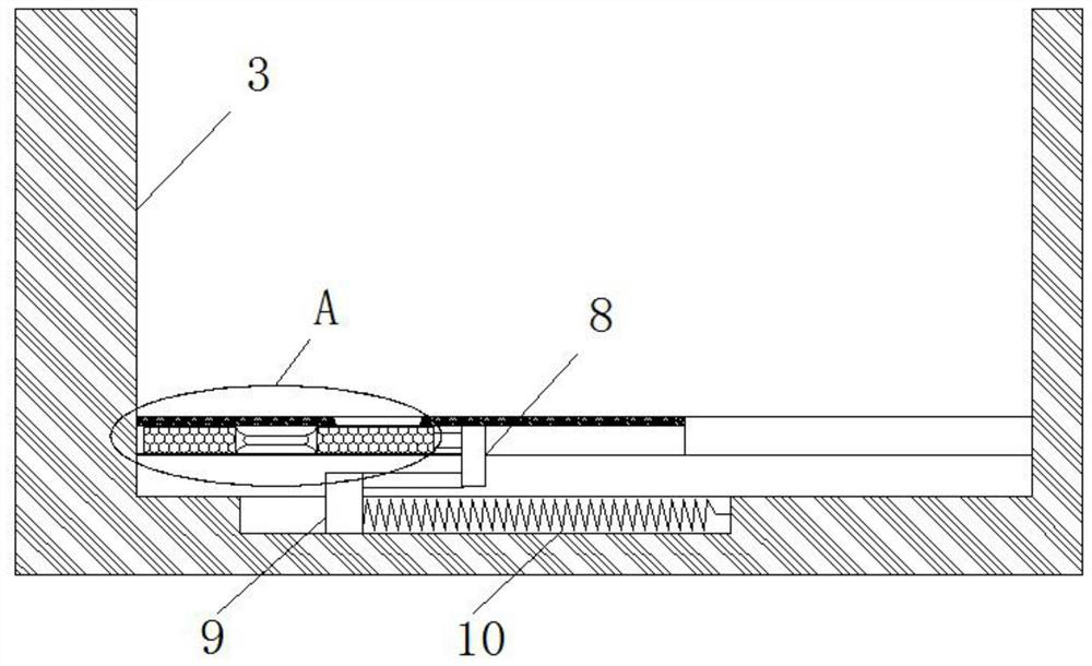 Intermittent chemical drug feeding type shallow soil remediation device