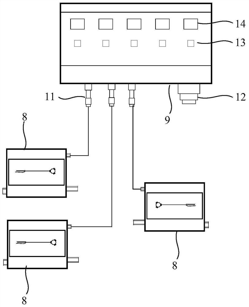 A device and method for real-time detection of fan blade downconductor breakage