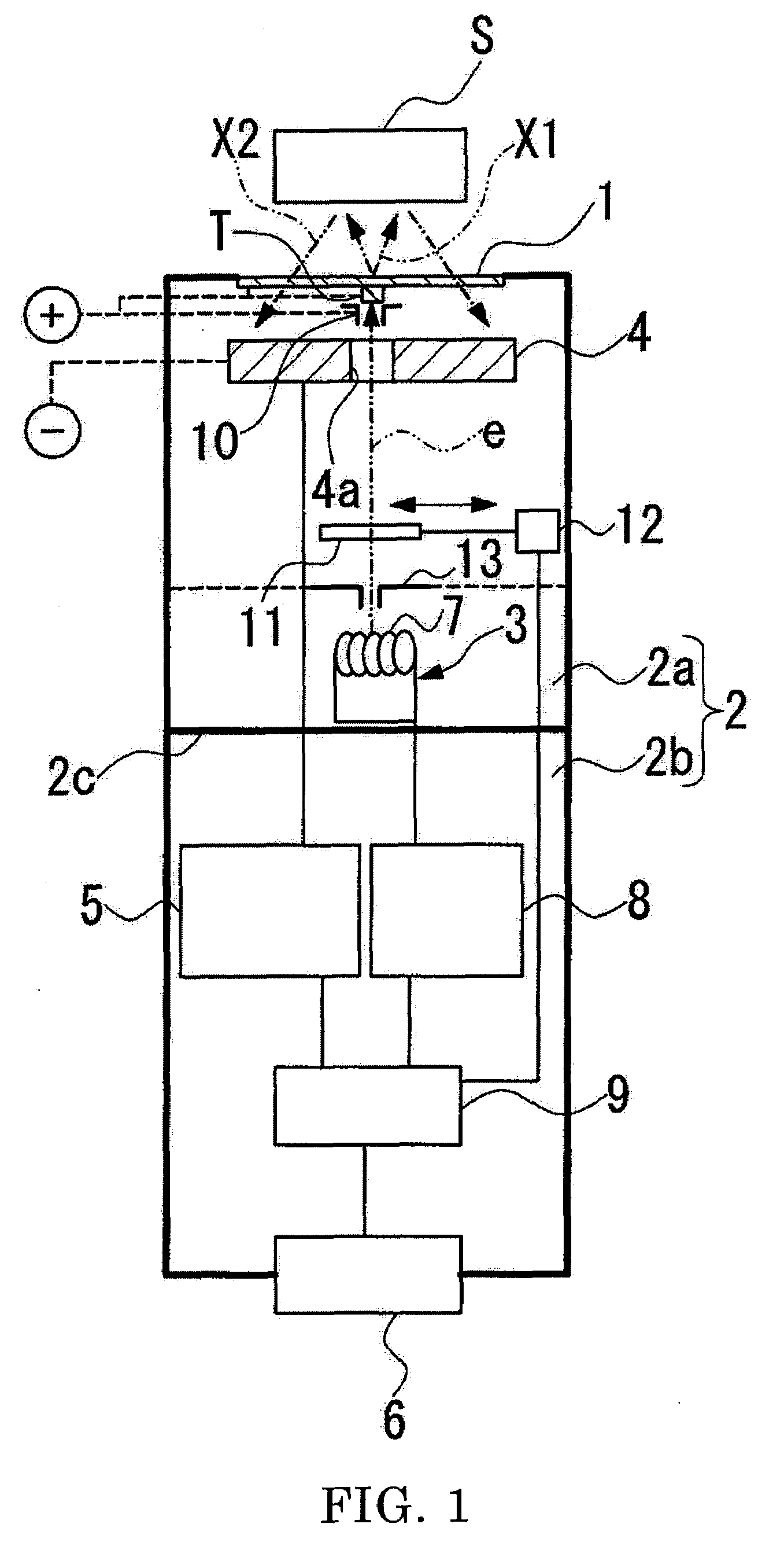 X-ray tube and x-ray analyzing apparatus