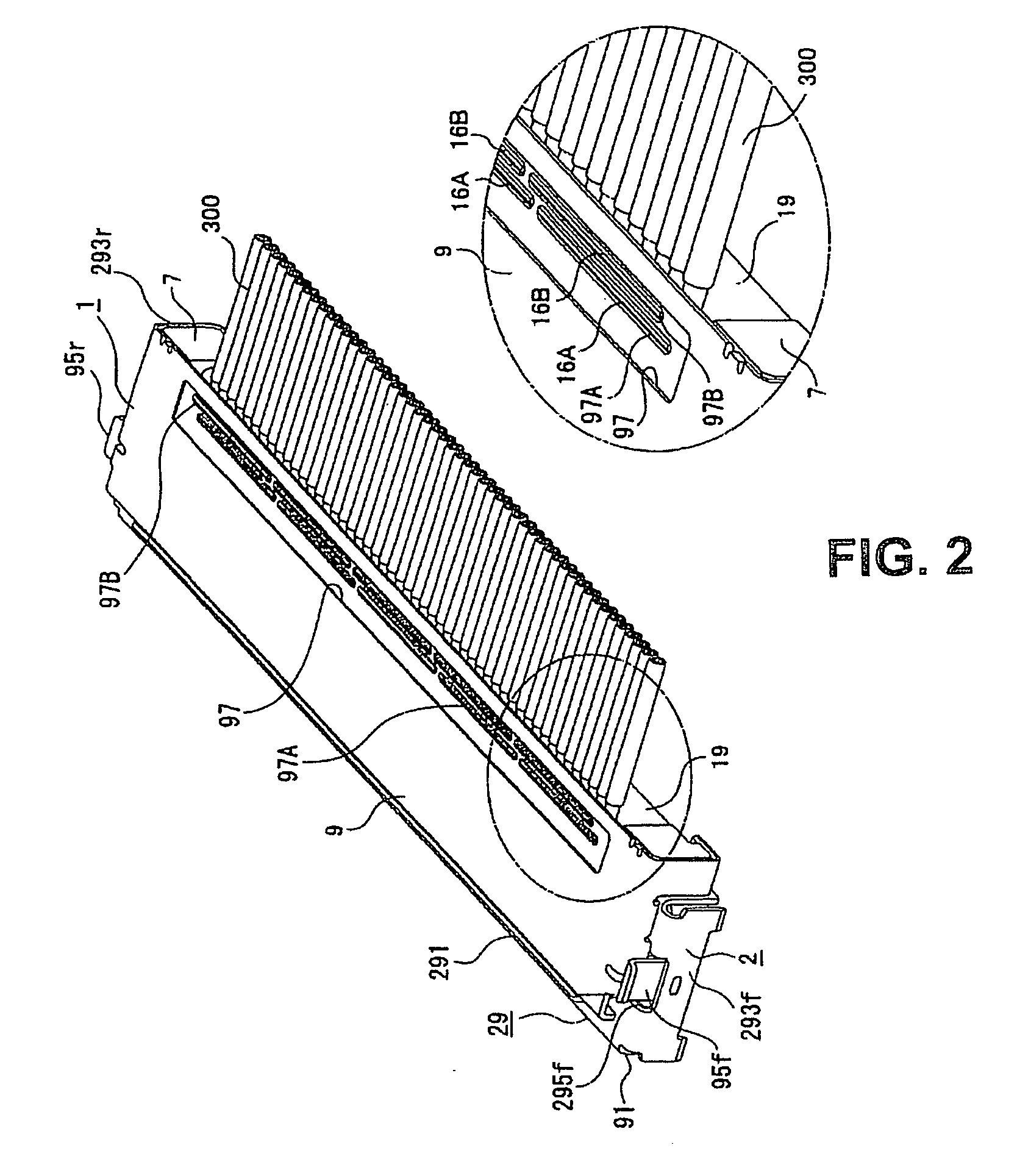 Fine-pitch anti-wicking terminals and connectors using same