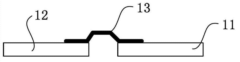 Elastic piece connecting structure