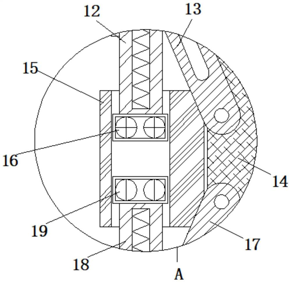 Energy-saving network cable sheath stripping device with function of changing capacitance variation