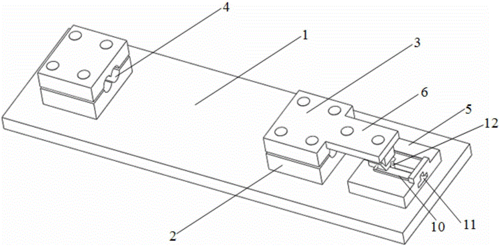 Punching and flattening die for producing automobile covering parts