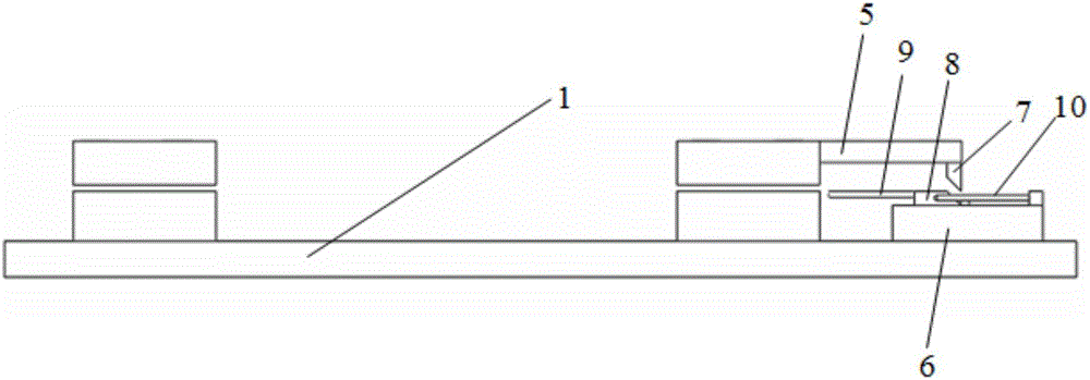 Punching and flattening die for producing automobile covering parts