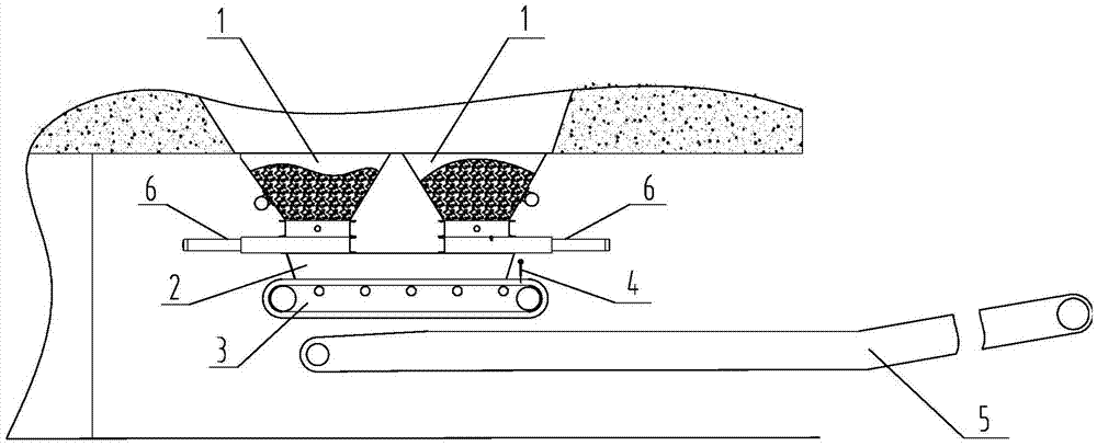 Mixing station and automatic feeding device thereof