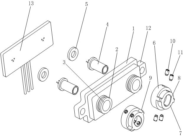 A dual-path laser with an adjustment structure and its center positioning method