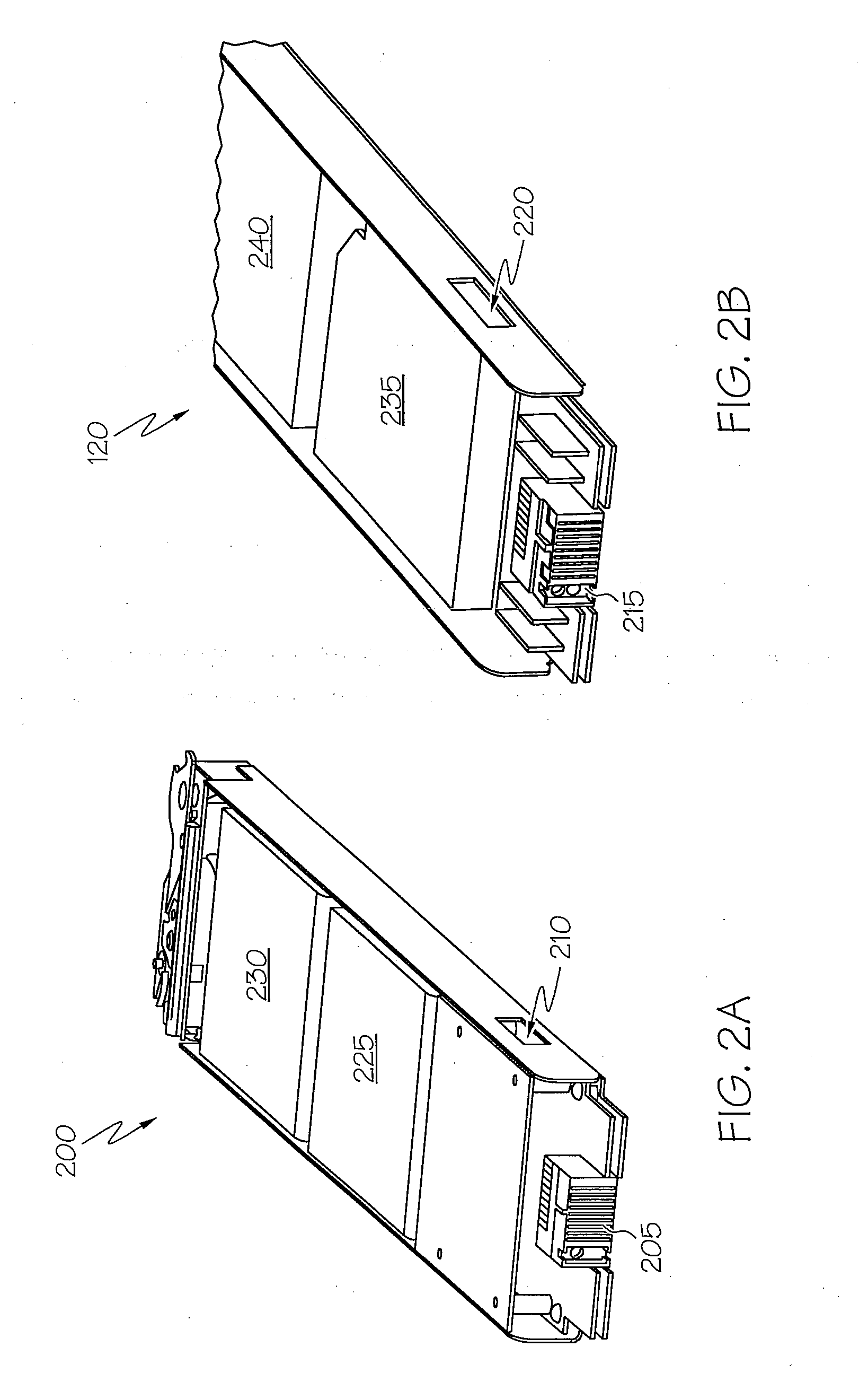 Shared docking bay accommodating either a multidrive tray or a battery backup unit