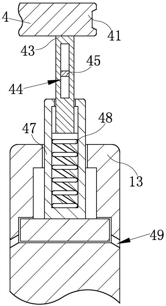 Motor bracket with anti-deviation function