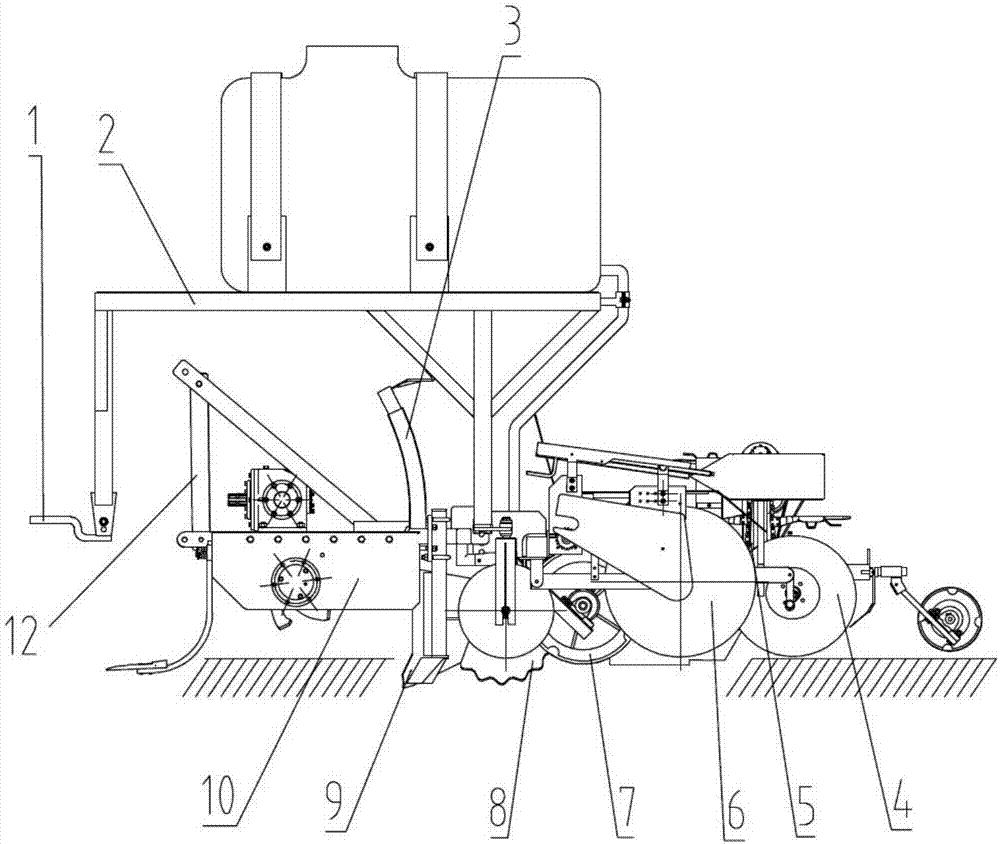 A traction-suspension combined type can sit on the water sweet potato compound transplanter